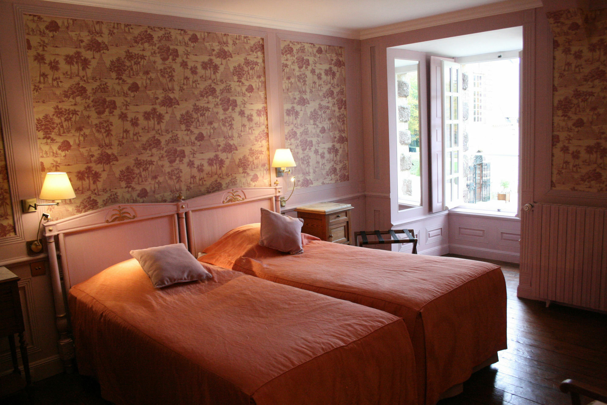 ชาโต เดอ คานิซี Hotel Canisy ภายนอก รูปภาพ