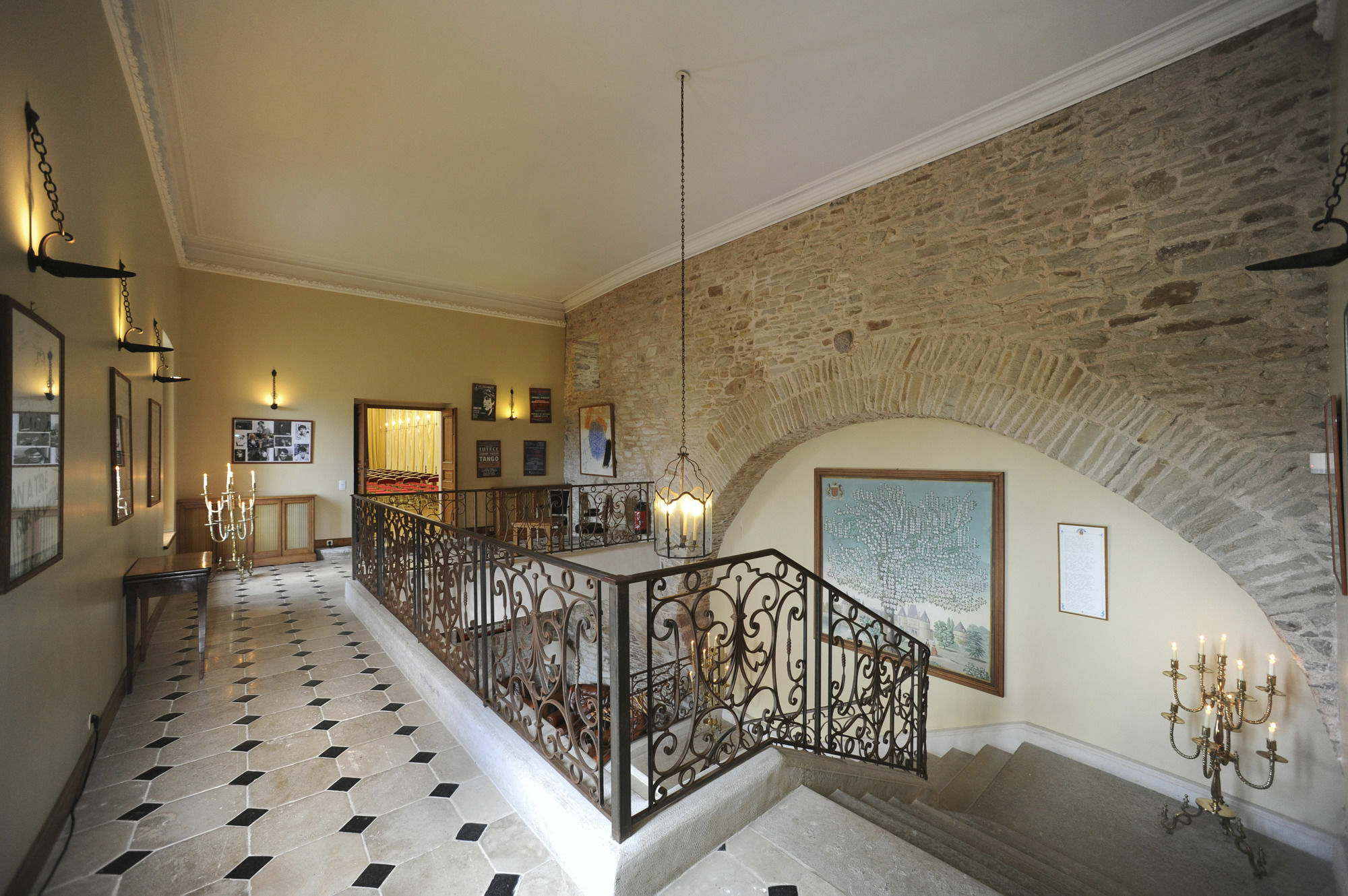 ชาโต เดอ คานิซี Hotel Canisy ภายนอก รูปภาพ
